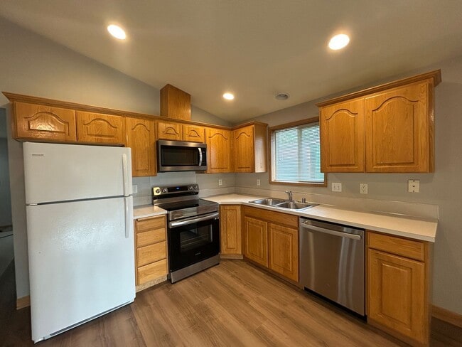 Building Photo - 7509 NE 67th St