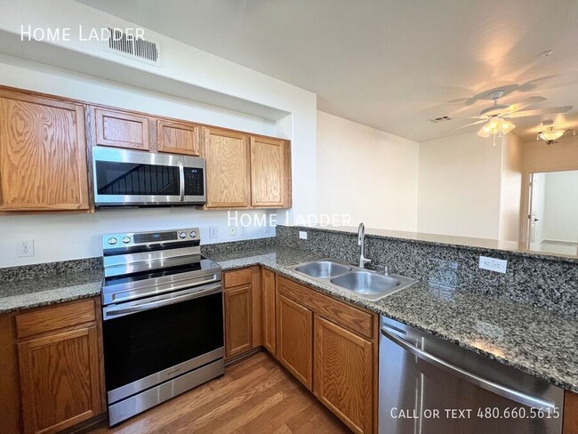 Building Photo - 1318 S Owl Dr