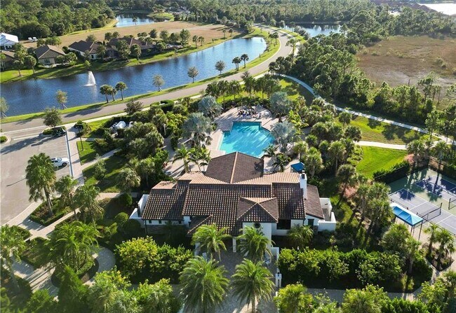 Building Photo - 341 Ariano Ave