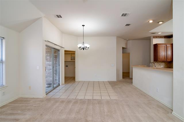 Building Photo - 1621 Oak Brook Ln