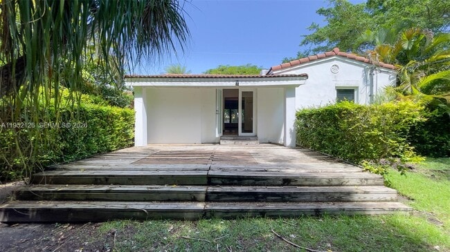 Building Photo - 796 NE 88th St