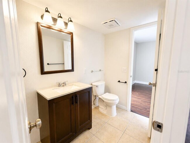Building Photo - 5104 Springwater Ct