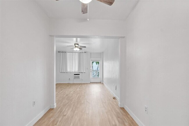 Building Photo - 900 Euclid Ave