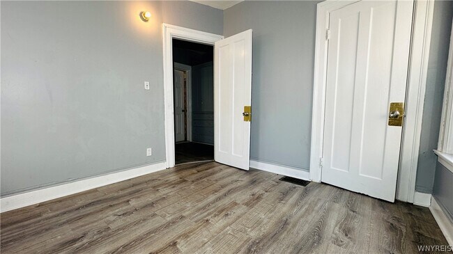 Building Photo - 232 Humboldt Pkwy