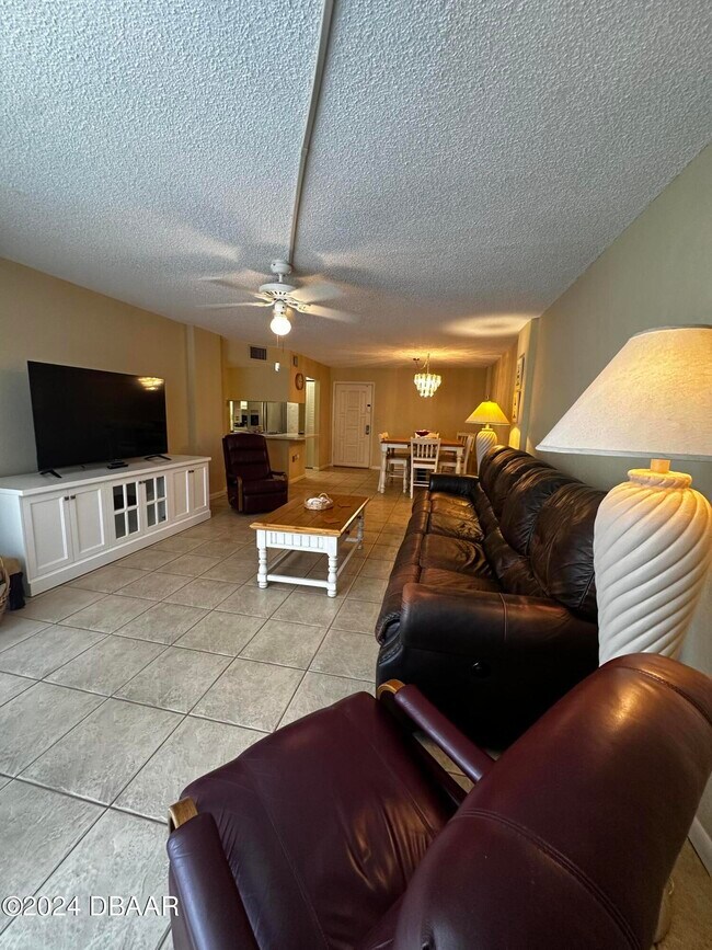 Building Photo - 1415 Ocean Shore Blvd