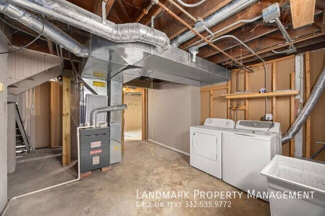 Building Photo - 617 Wilcox St
