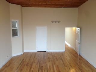 Building Photo - 1418 N Mohawk St