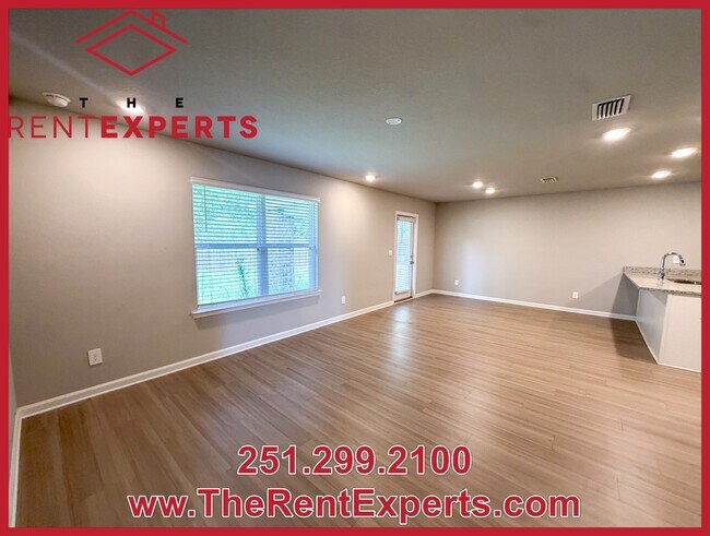 Building Photo - 2606 Windmere Dr E