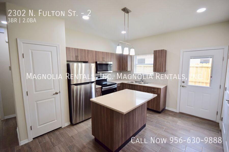 Building Photo - 2302 N Fulton St