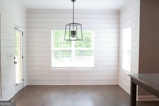 Building Photo - 135 Jessica Ct