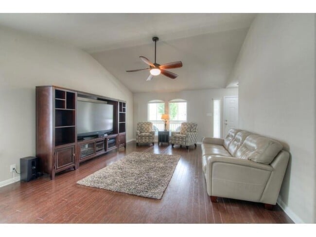 Building Photo - 709 Noatak Trail