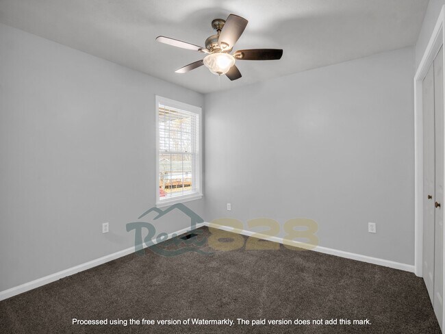 Building Photo - 15 Dawson Pl