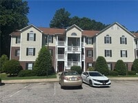 Building Photo - 302 Bubble Creek Ct