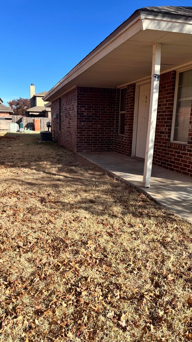 Building Photo - 3102 110th St