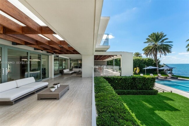 Building Photo - 360 Harbor Dr