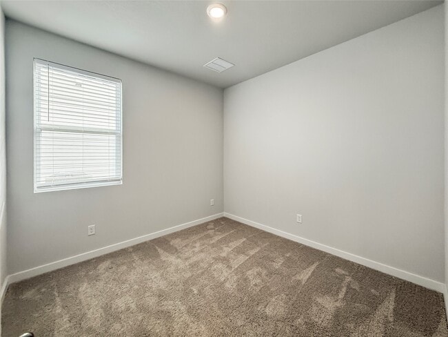 Building Photo - 2104 Lost Timbers Dr