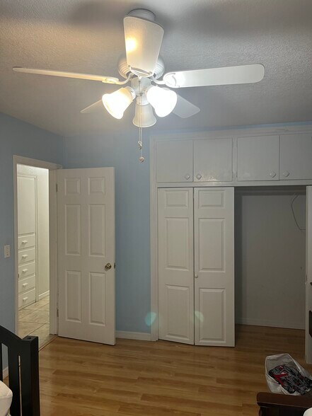 Building Photo - 1315 Whitacre Dr