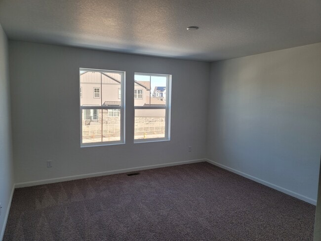 Building Photo - 9882 Monte Vista Ave