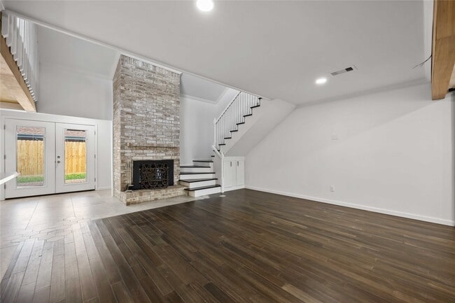 Building Photo - 6210 Gladewell Dr
