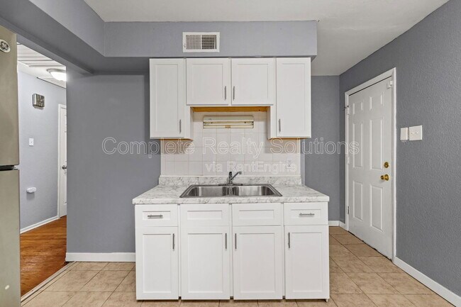Building Photo - 4115 Ammann Ln