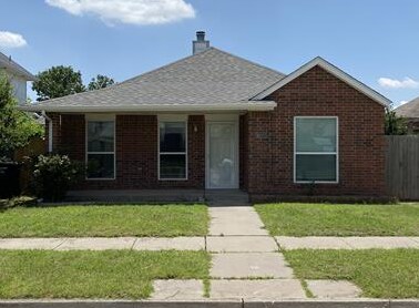 Building Photo - 1402 SW 23rd St