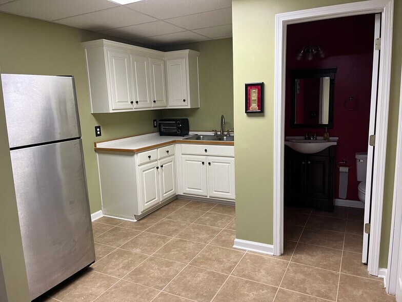 Building Photo - 675 Gold Valley Pass