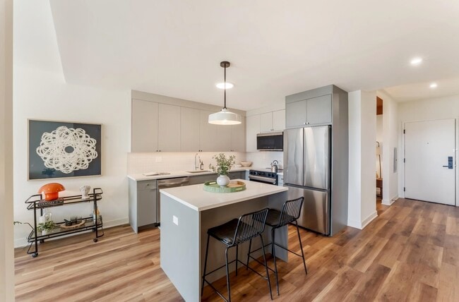 Building Photo - 873 Communipaw Ave