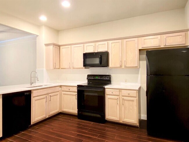 Building Photo - 54 Alderon Woods Pl