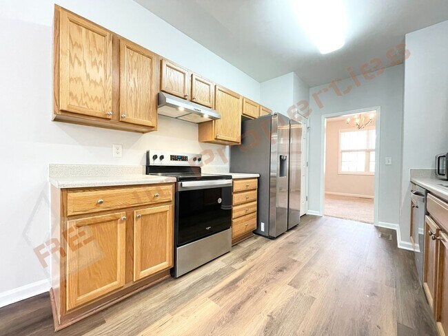 Building Photo - 112 Taylors Creek Ct