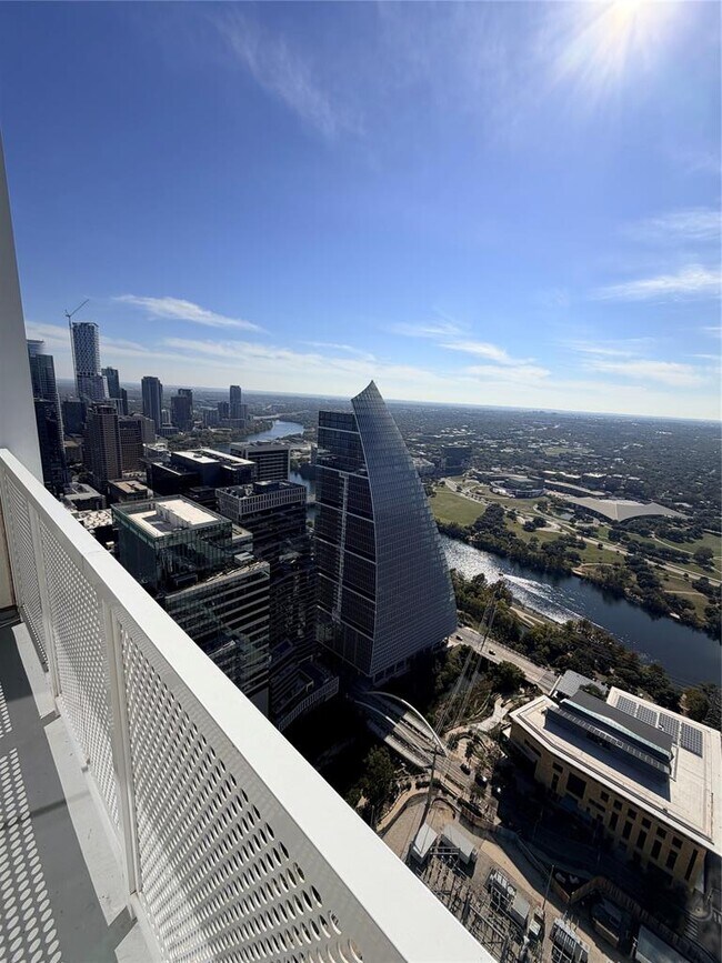 Building Photo - 301 West Ave