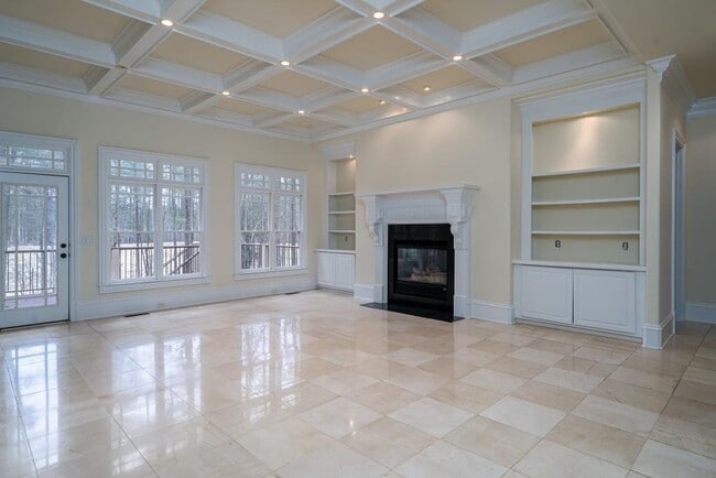 Building Photo - 6213 Arnall Ct