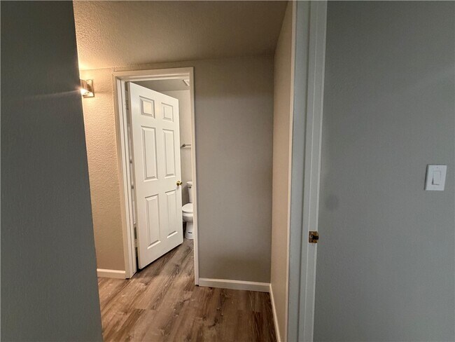 Building Photo - 1575 Monte Vista Dr
