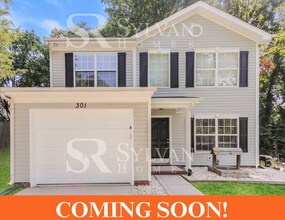 Building Photo - Spacious 3BR Home with Garage!