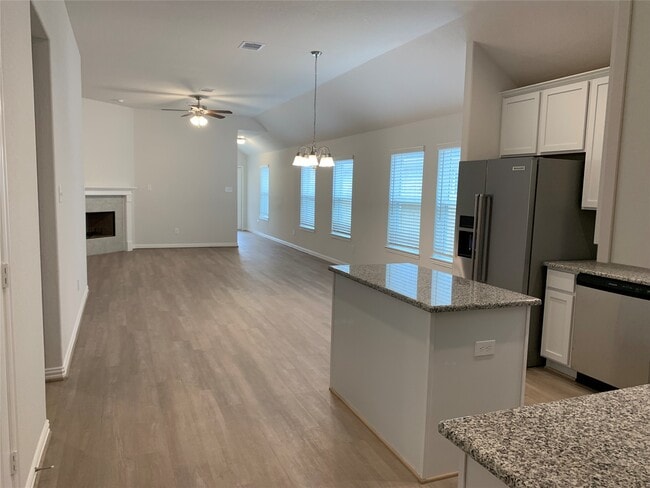 Building Photo - 40547 Berylline Ln.