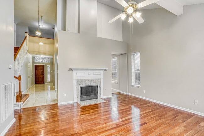 Building Photo - 12831 Pheasant Lake Ct