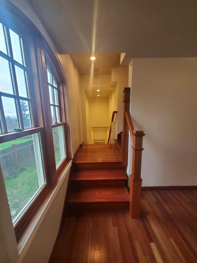 Building Photo - Newly remodeled with quality and comfort throughout.