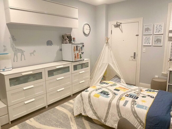 Building Photo - 525 Gough St