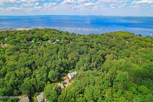 Building Photo - 13 Victorian Woods Dr