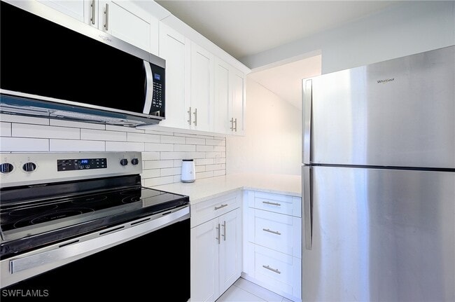 Building Photo - 26650 Southern Pines Dr