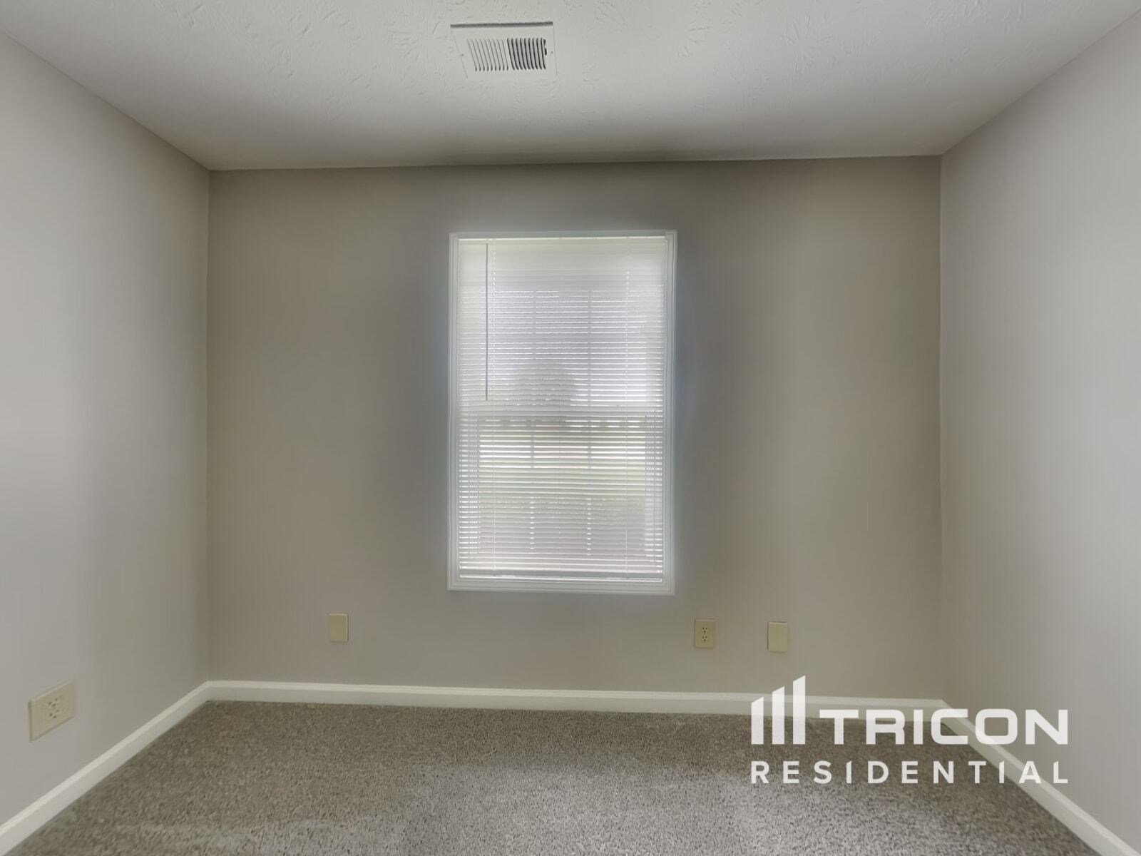 Building Photo - 910 S Shore Ct