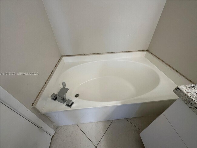 Building Photo - 3400 NE 192 St