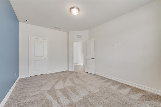 Building Photo - 5200 Amphora Ave