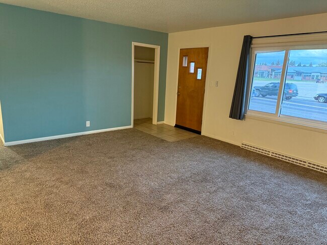 Building Photo - 1127 E Reynolds St