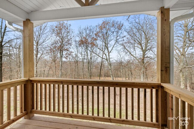 Building Photo - Secluded Executive Retreat on 3.4+ Acres – Minutes from Fayetteville