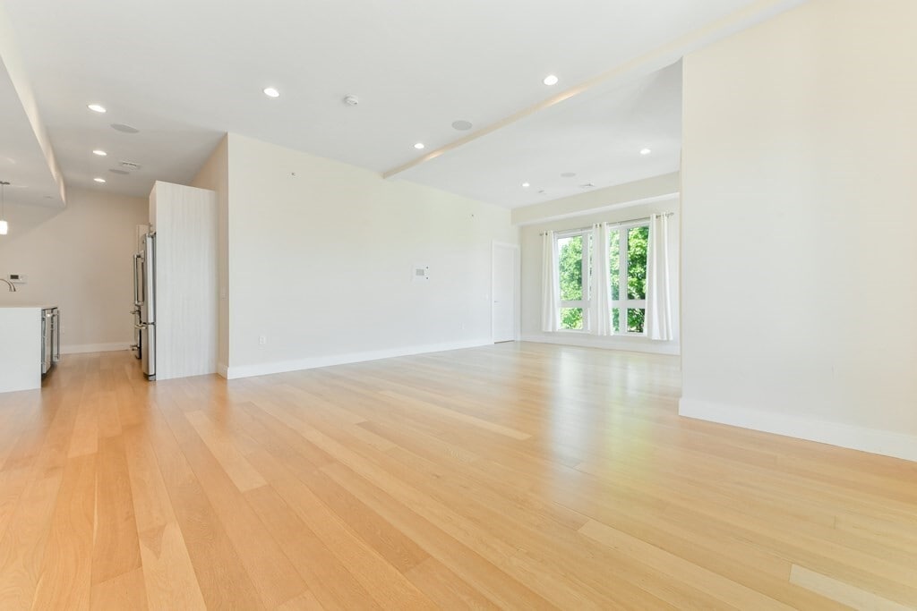 Building Photo - 488 Dorchester Ave