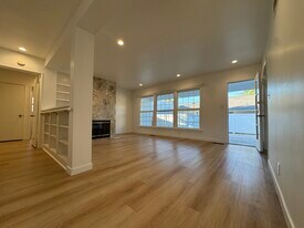 Building Photo - 22051 Vanowen St