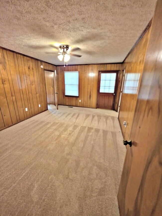 Building Photo - House Athens/Limestone County 4BR/2BA with 2 car garage
