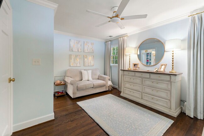 Building Photo - 4470 Chatworth Ct NE