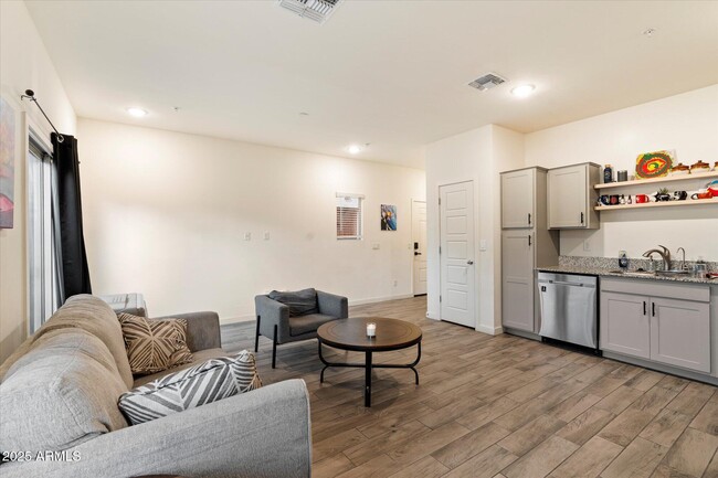 Building Photo - 2259 W Harmont Dr