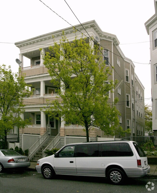 Primary Photo - 29-31 Sumner St